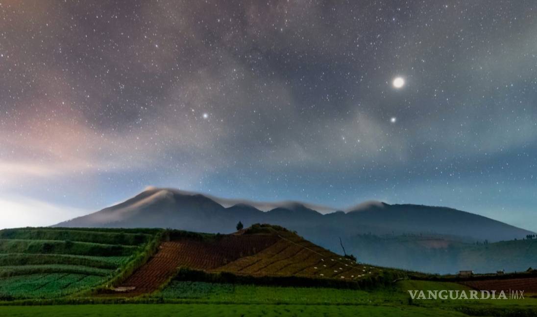 Júpiter y Saturno se alinearán para crear la primera "estrella de Navidad" en casi 400 años