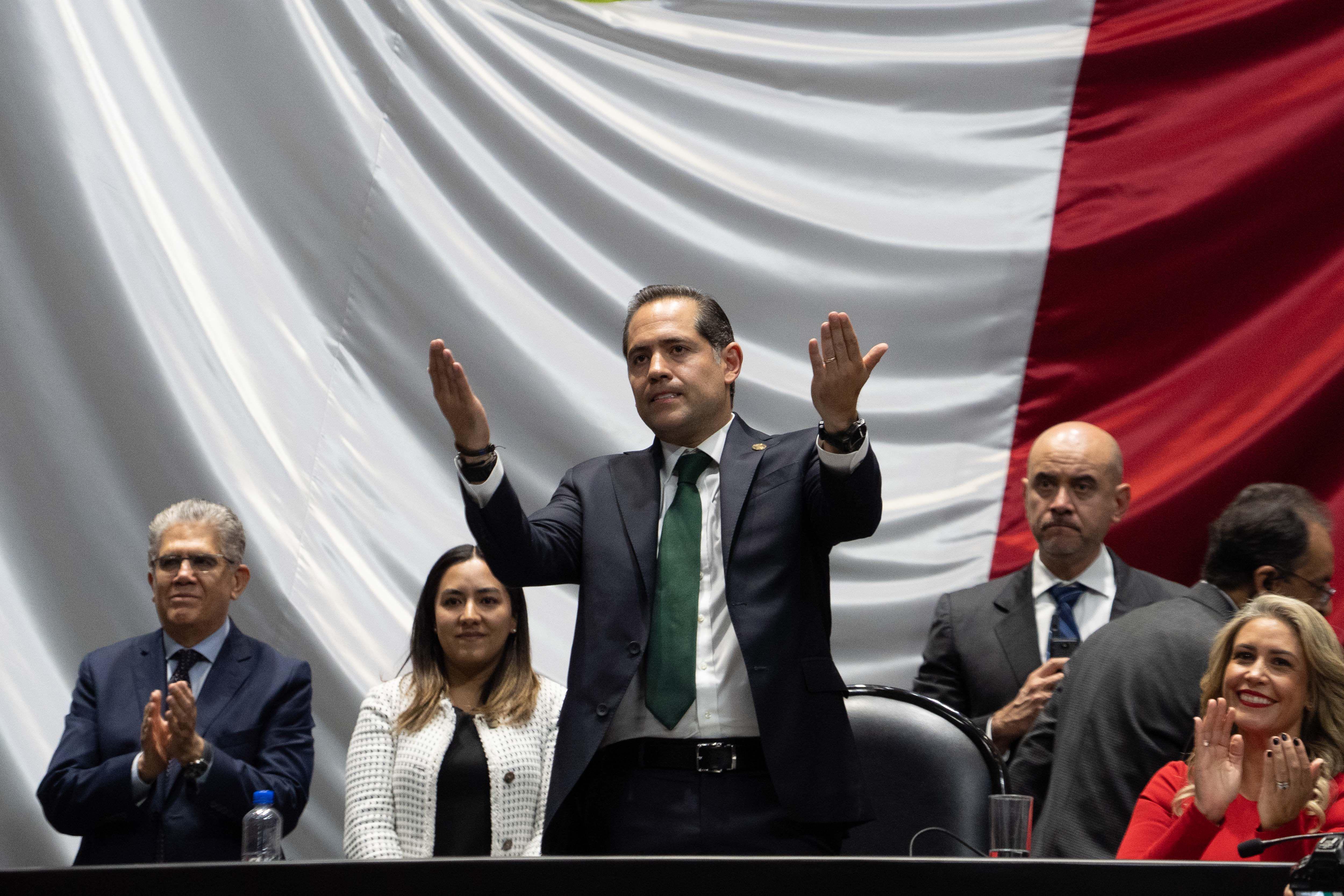 Bolaños Cacho llama al PT para que mantengan la unidad rumbo al 2027