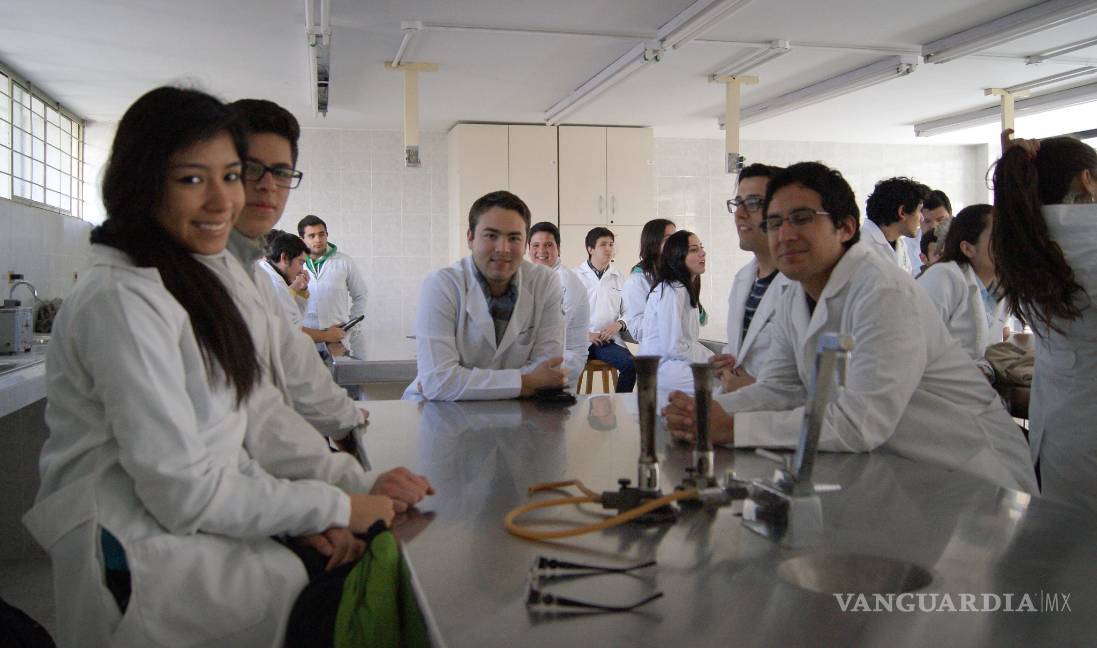 Se suma Facultad de Medicina de Saltillo a jornada de vacunación contra el coronavirus
