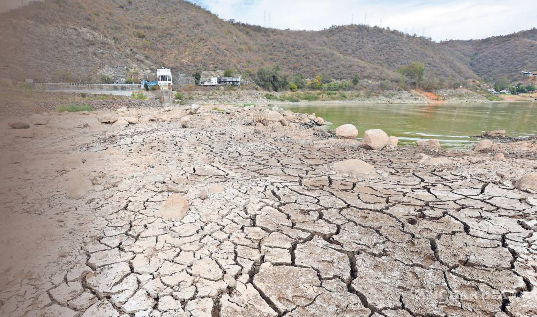 $!Debido a la sequía, la disminución en el nivel de almacenamiento de agua en las presas del país afectó el volumen las cosechas y elevó los precios de productos.