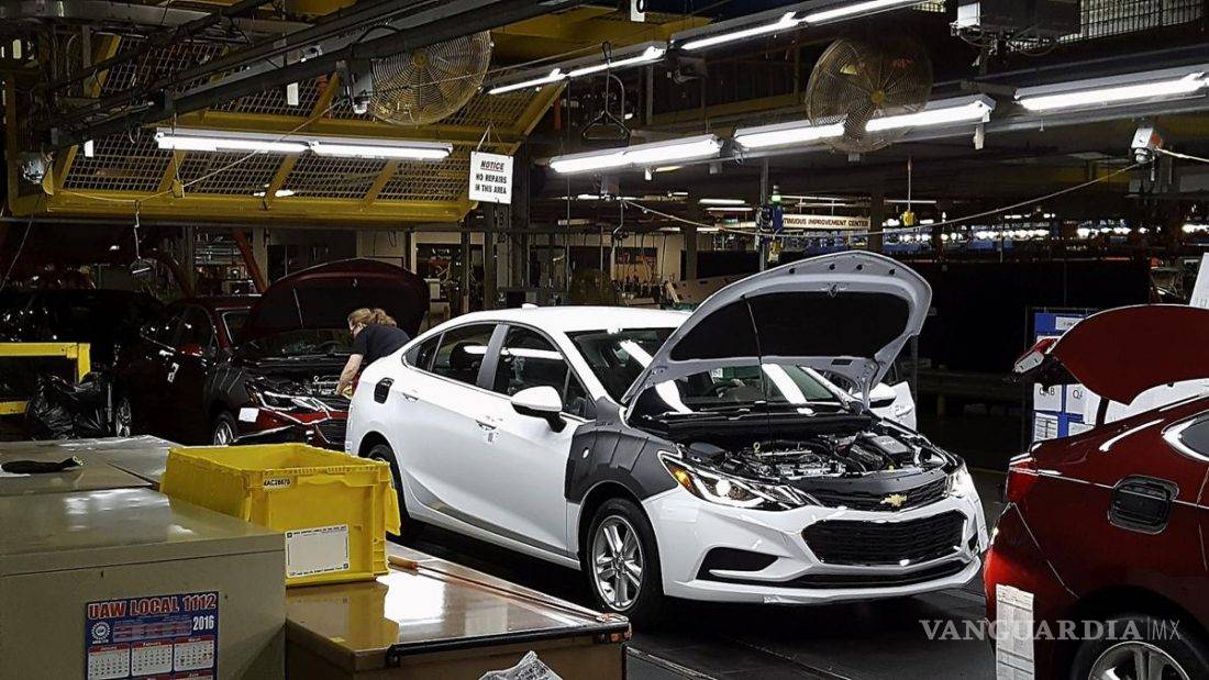 $!Ford y GM ya están perdiendo por no fabricar coches, no todos quieren SUV y se van con la competencia