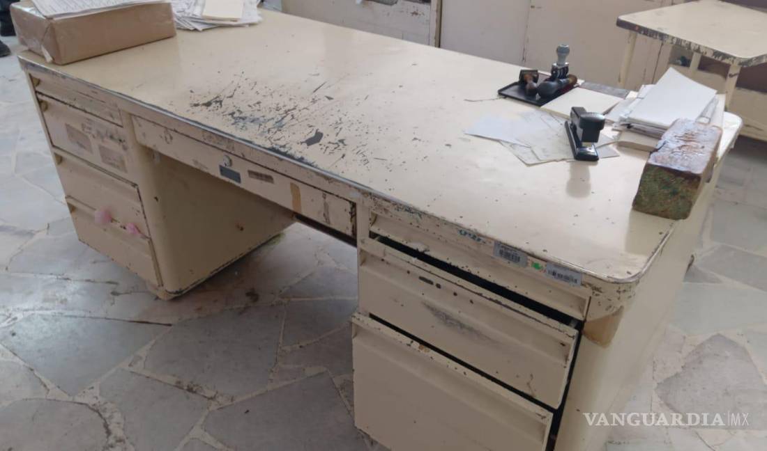 $!La oficina postal, ubicada frente a la plaza del reloj, opera con recursos mínimos y sin respuesta del sindicato ni de la coordinación estatal.