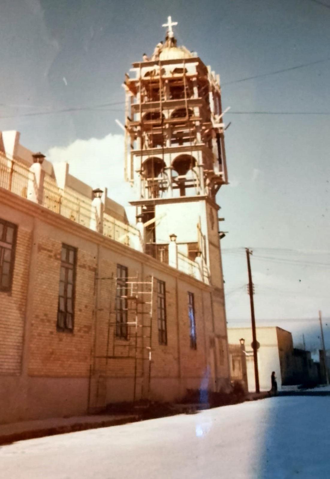 $!Colocación de la cruz en el templo del Perpetuo Socorro.