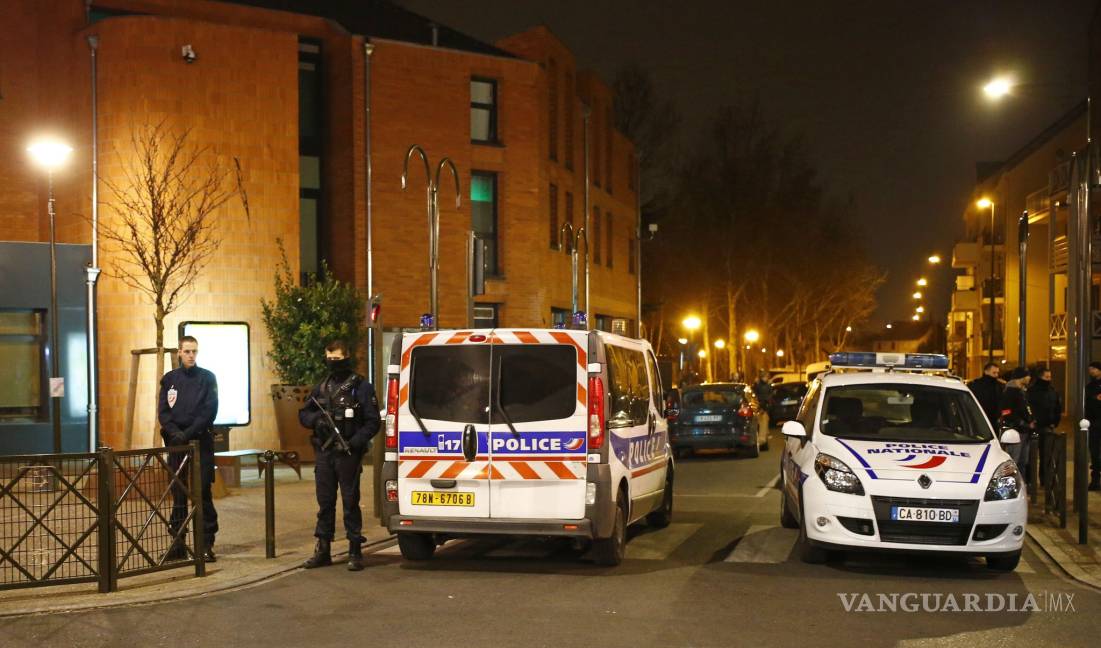 $!Policía francesa detiene a un hombre e impide plan de atentado