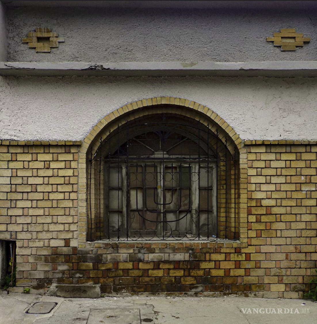 $!Investigadores indagan en el patrimonio sefardí de las ventanas del centro de Saltillo