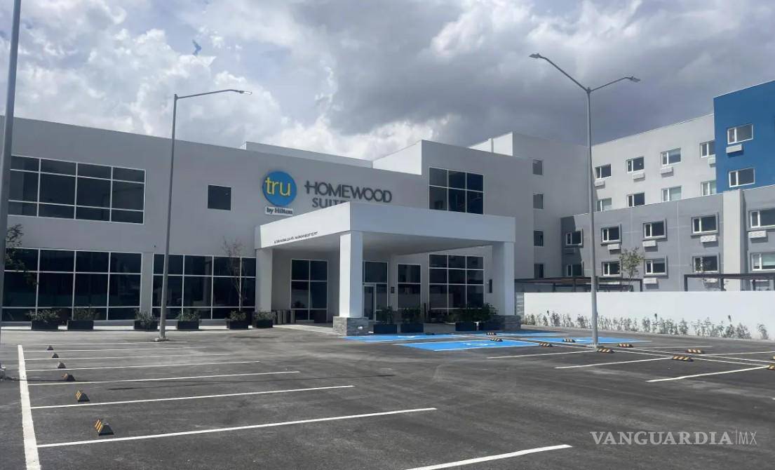$!El hotel de doble marca abrió el 1 de septiembre, combinando experiencias para estancias prolongadas y turismo moderno en Saltillo.