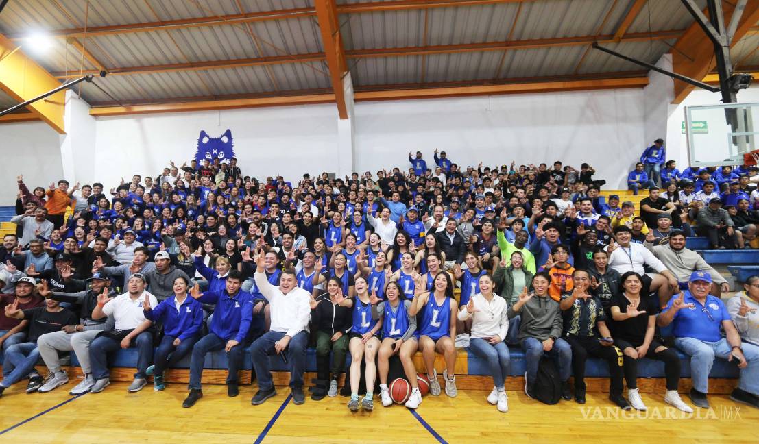 $!Durante el evento, se reafirmó el compromiso de la UAdeC con el impulso al deporte universitario y la mejora en la infraestructura deportiva.