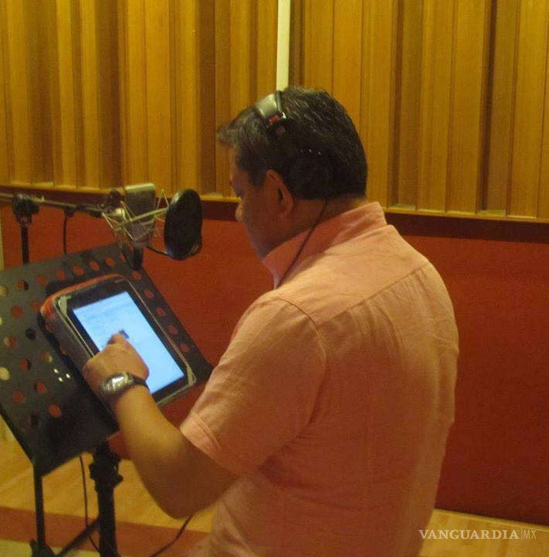 $!Pícoro, Alf y Woody visitaron Saltillo; charla con Carlos Segundo, famoso actor de doblaje