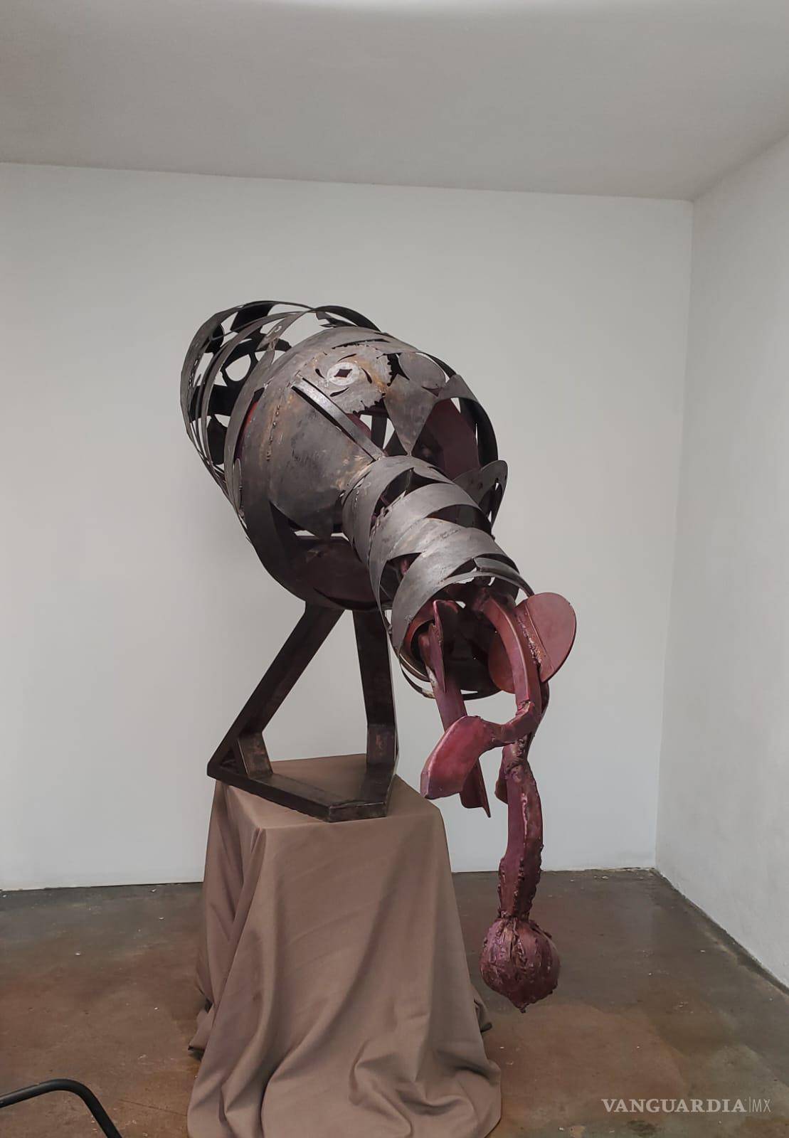 $!Con esta escultura participa en Dubai.