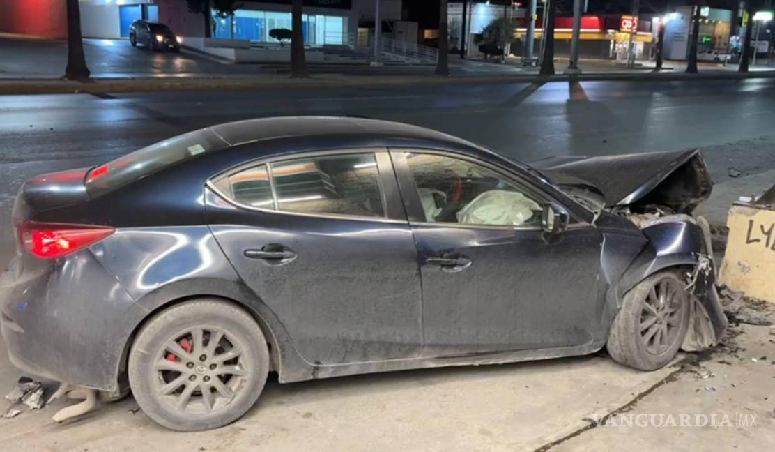 $!A pesar de lo aparatoso del choque, no se reportaron personas lesionadas.