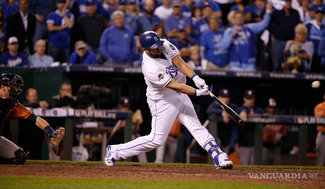 Reales de Kansas City vencen 7-2 a los Astros de Houston