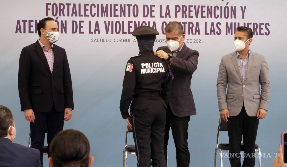 $!Surge agrupamiento 'Violeta' contra la violencia de género en Coahuila