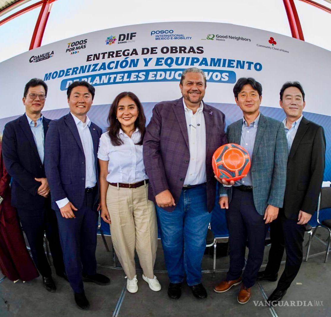 $!Autoridades municipales y representantes internacionales encabezaron la entrega de obras y equipamiento en planteles educativos.