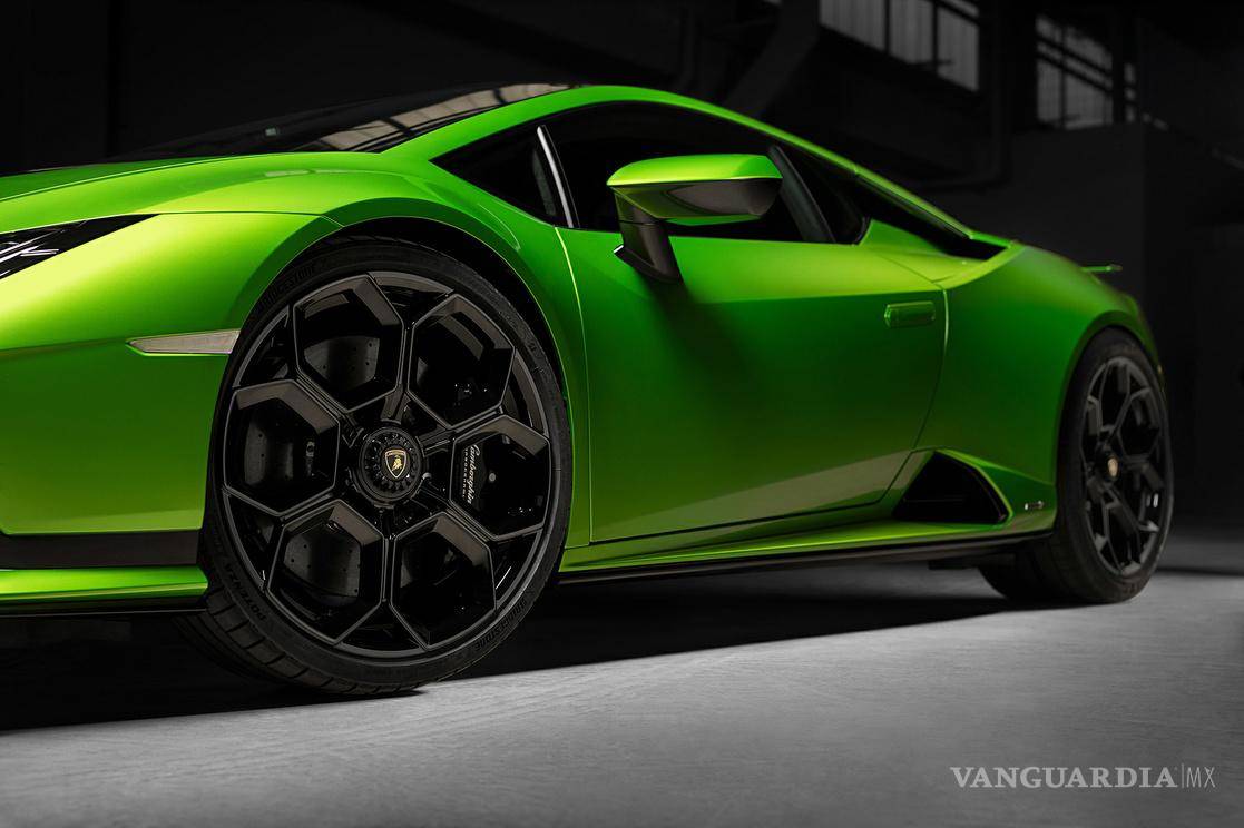 $!Lamborghini presenta el Huracán Tecnica, último de sus superdeportivos con motor de combustión interna