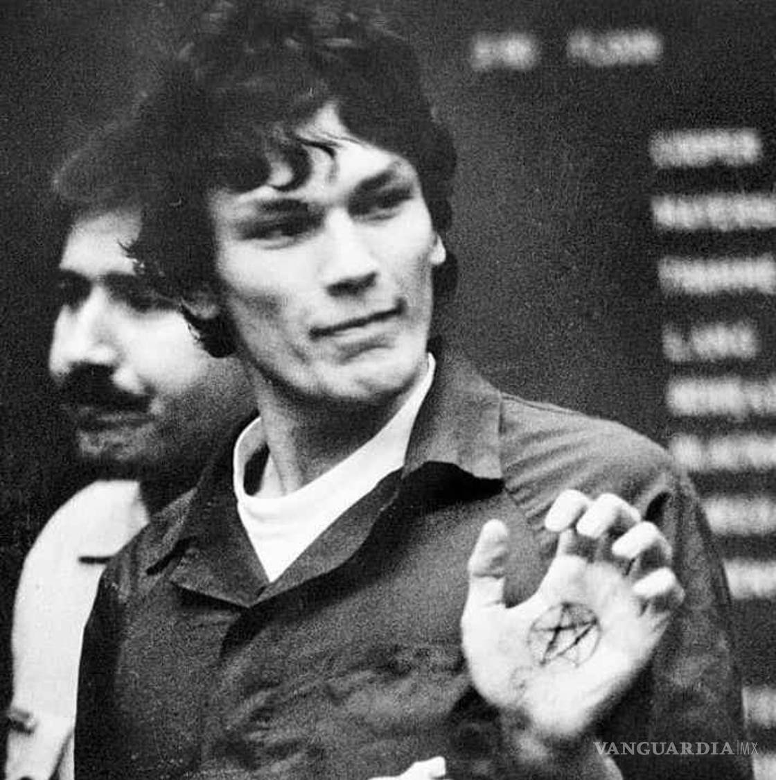 $!¿Quién era Richard Ramirez? El acosador nocturno que paralizó a Los Ángeles llega a Netflix