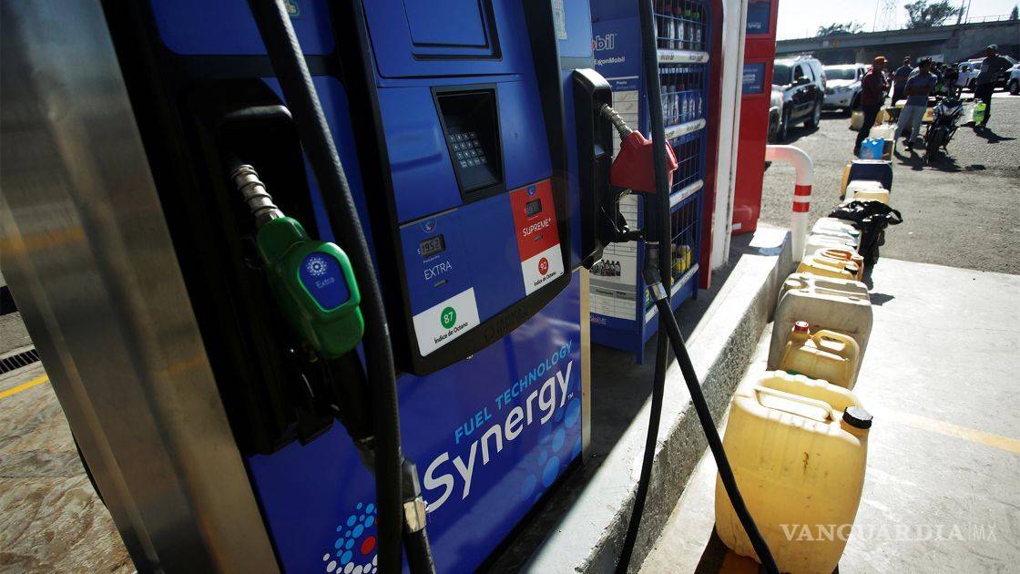 $!Gasolineras que no son de Pemex también sufren desabasto de combustible, ¿por qué?