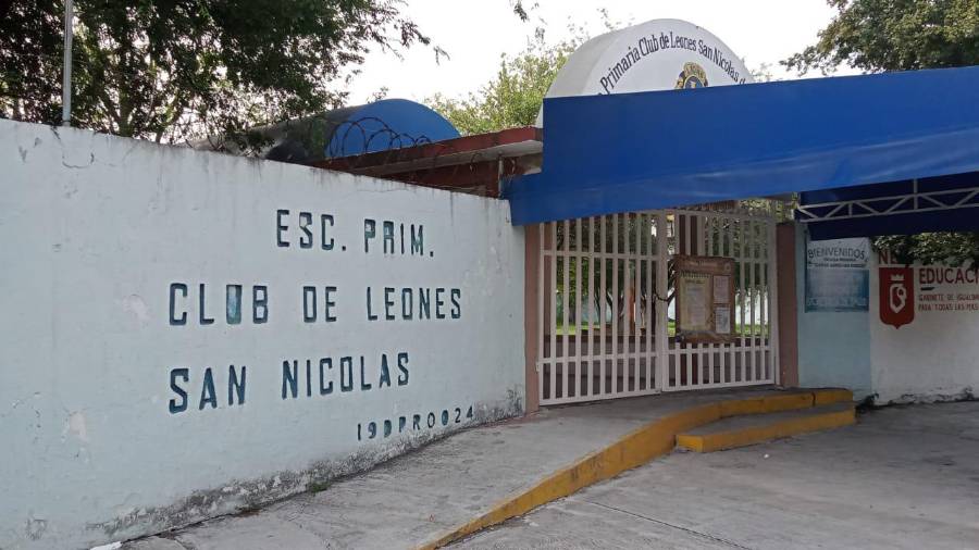 Una de las escuelas en donde se registró al movilización se ubica en el ayuntamiento de San Nicolás