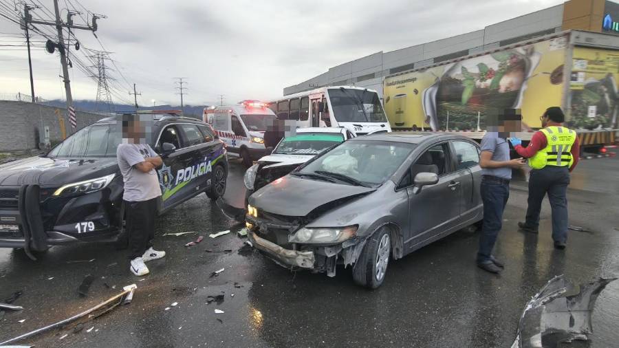 El Honda Civic se atravesó en la trayectoria del taxi cuando intentaba ingresar al Parque Industrial Finsa.