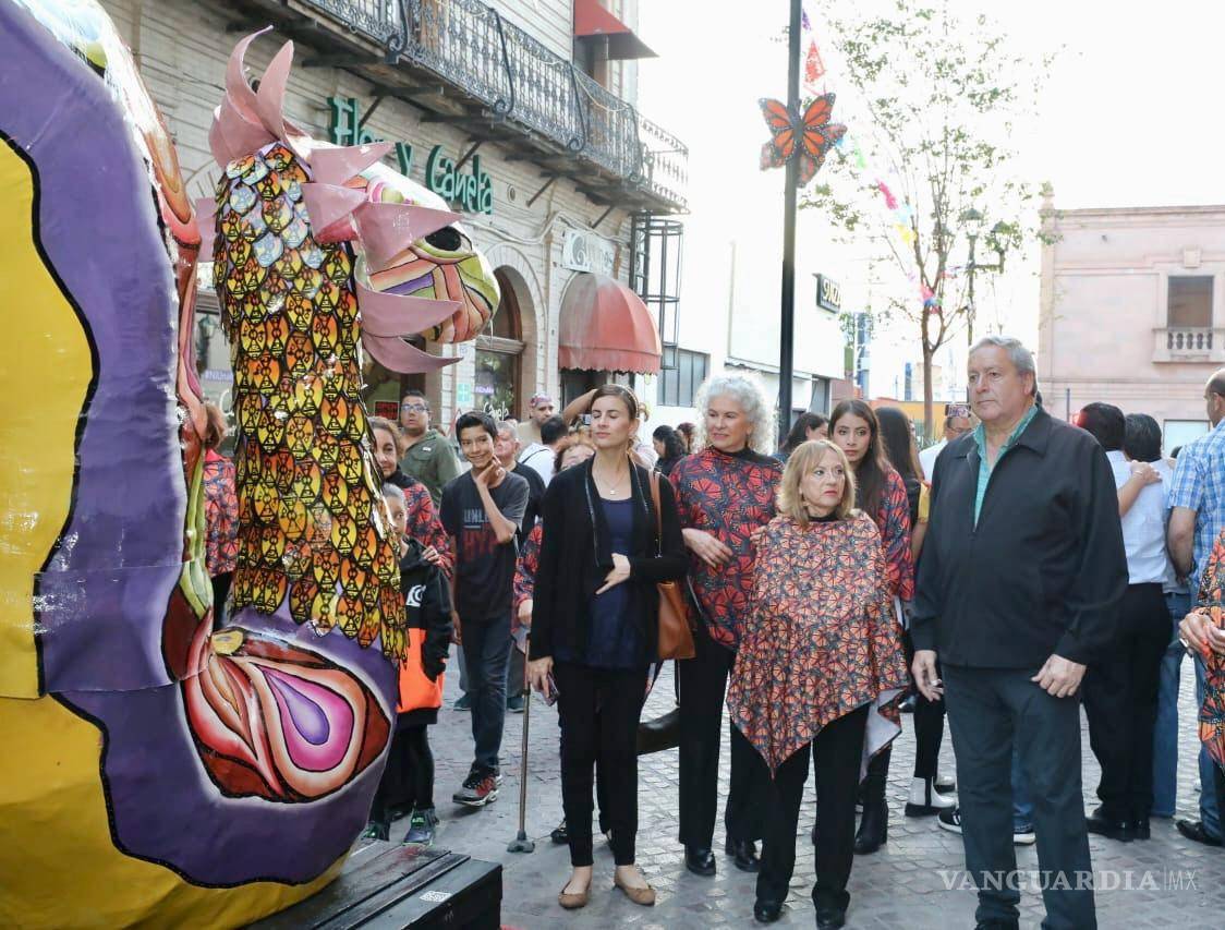 $!José María Fraustro Siller recorrió los lugares adornados con las obras de arte.