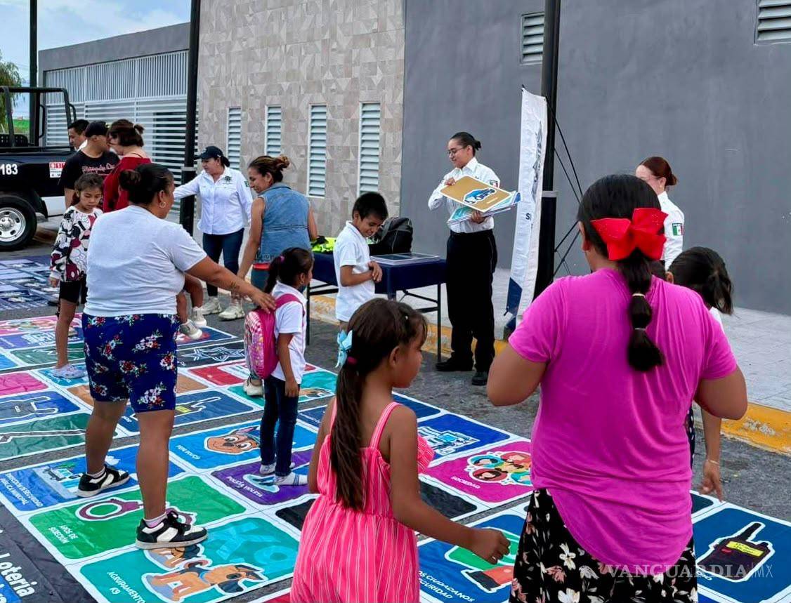$!La Policía Municipal desarrolló actividades lúdicas para promover la proximidad con las familias.