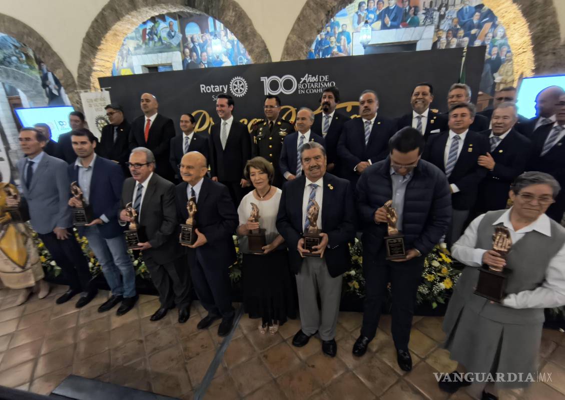 Club Rotario celebra 100 años de servicio con entrega de preseas a figuras ejemplares de Saltillo