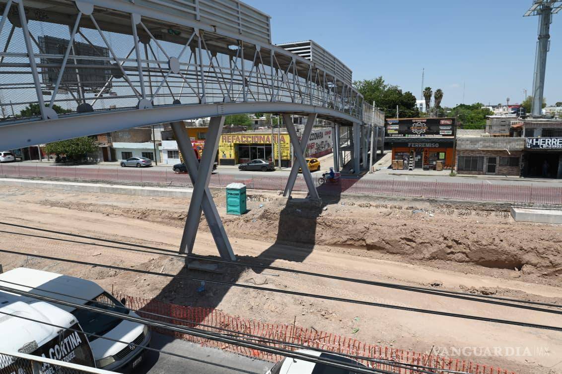 $!Modifican temporalmente la circulación por obras del Sistema Vial Revolución-Vasconcelos y llaman a los automovilistas a extremar precauciones.