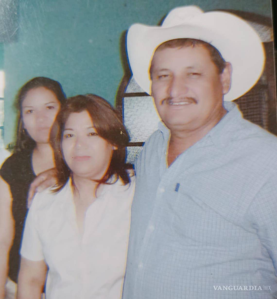 $!La familia Verástegui está incompleta desde la desaparición del padre, Antonio Verástegui González y del hermano e hijo, Antonio de Jesús Verástegui Escobedo.