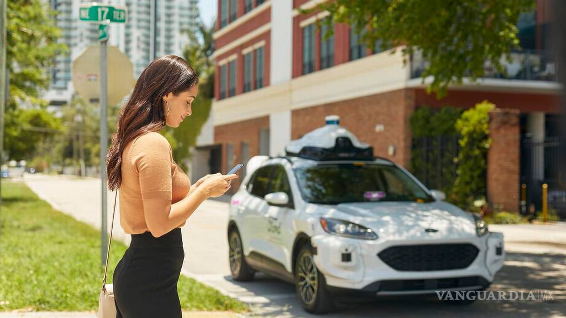 $!Ford y Lyft lanzarán un servicio de taxis autónomos en Miami a finales de año