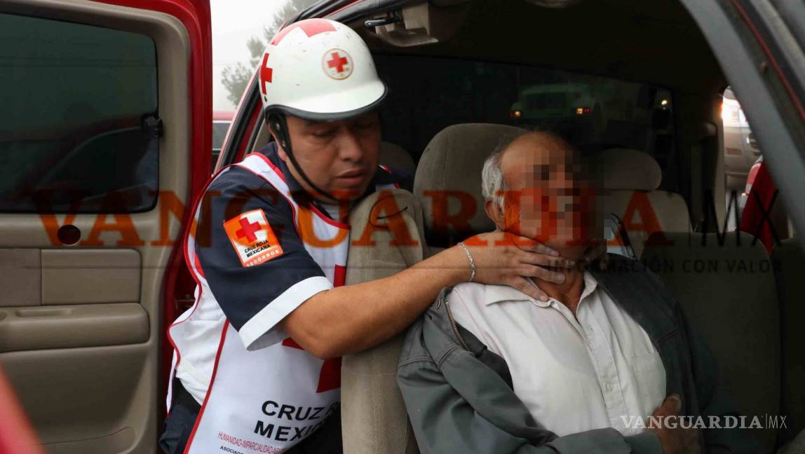 $!Desigual encontronazo en carretera a Zacatecas deja tres lesionados