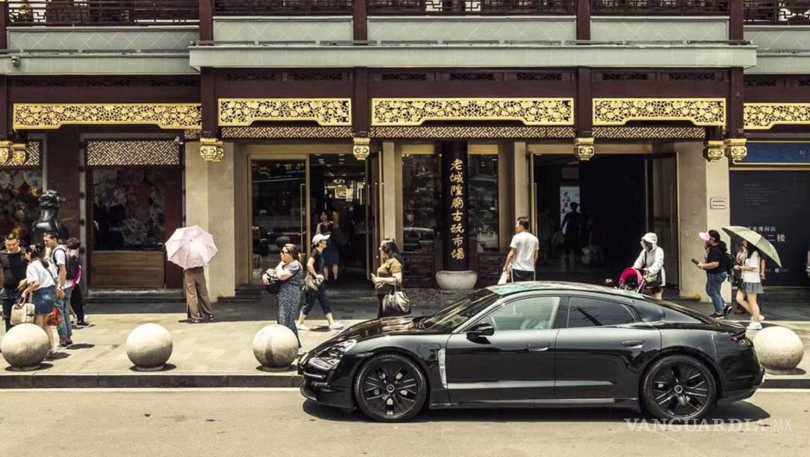 $!Porsche Taycan se deja ver en China, previo a su lanzamiento