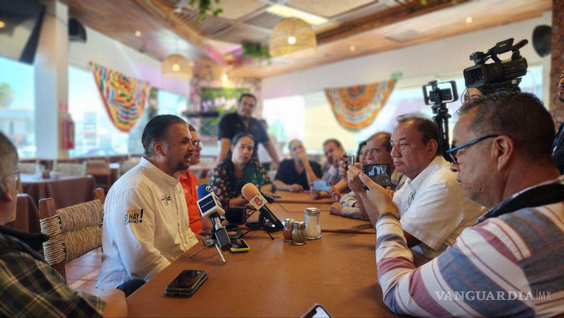 $!Lenin Pérez tuvo una rueda de prensa con medios locales en La Laguna.