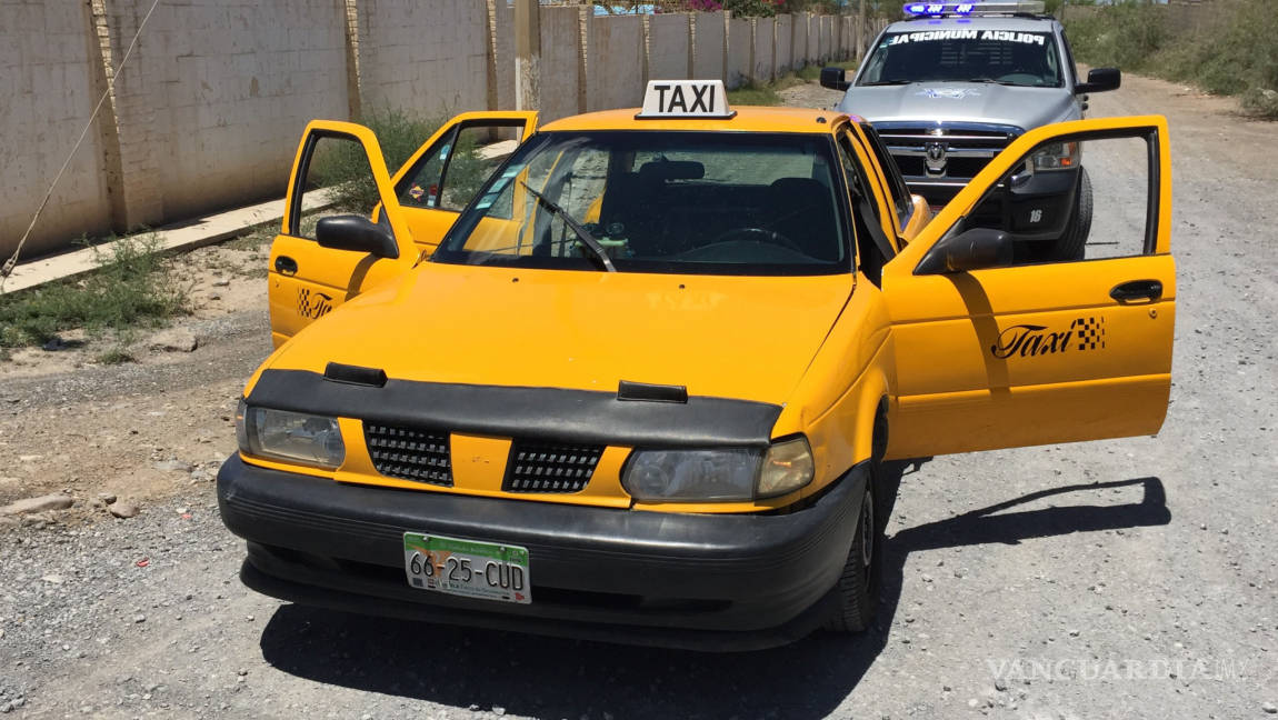 $!Atrapan a taxista robando casa en Arteaga, Coahuila