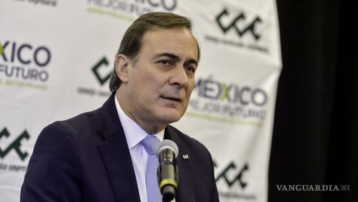 Empresarios da 'luz verde' para continuar con la construcción del NAIM; SCT analizará el estudio