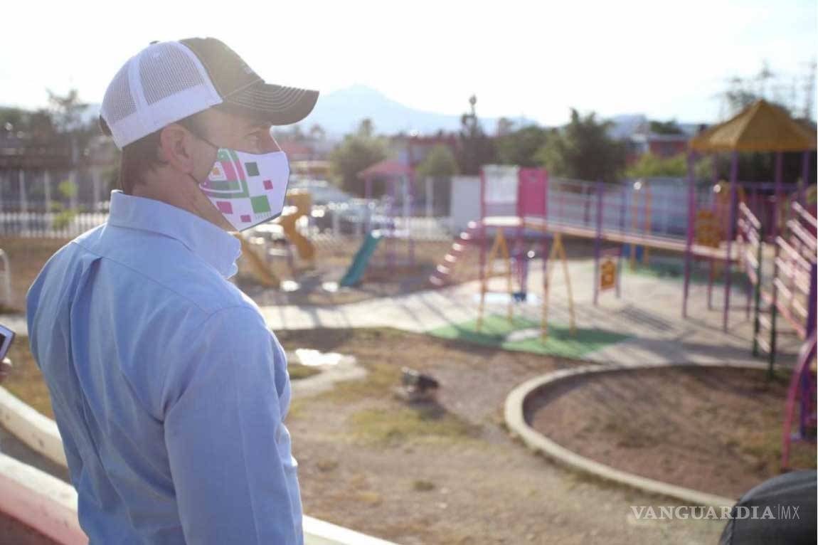 $!Rehabilitan parques de Saltillo durante la cuarentena
