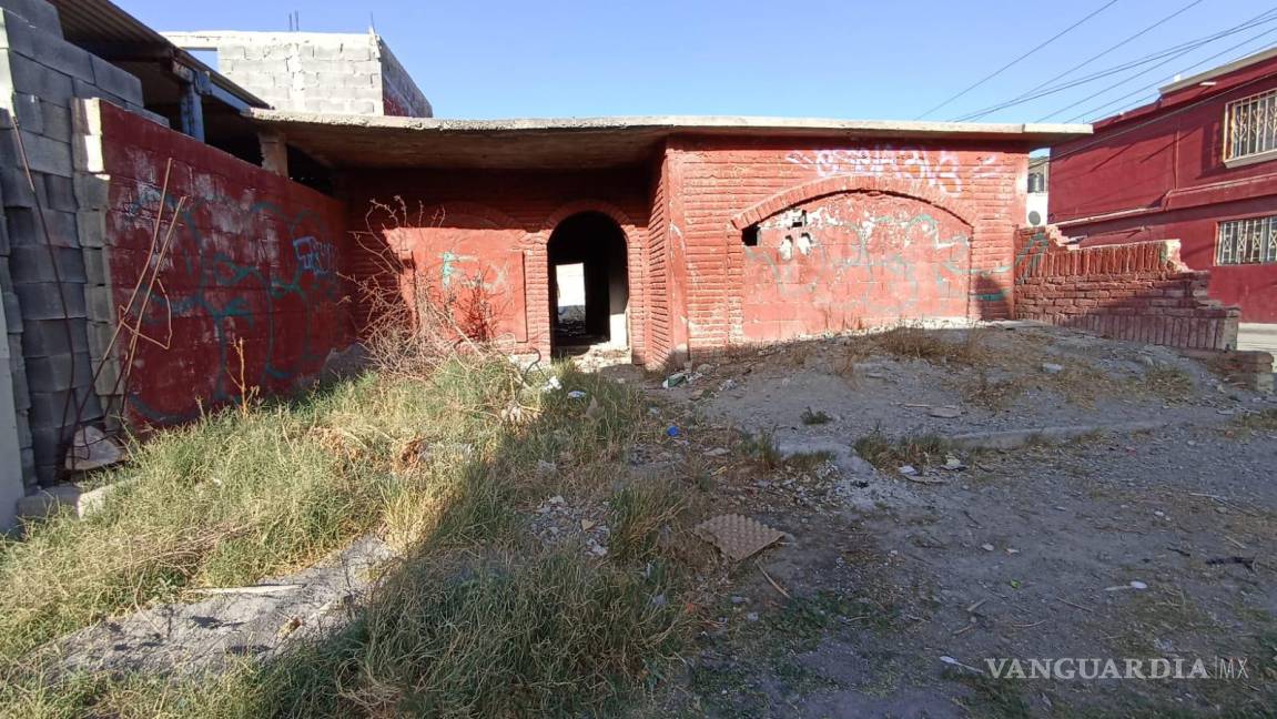 $!Las calles, algunas viviendas y demás territorios en la colonia se encuentran descuidadas.