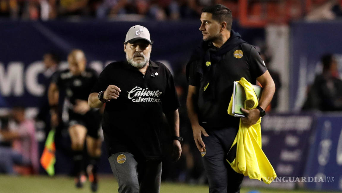 $!Directiva asegura que Maradona continuará con Dorados
