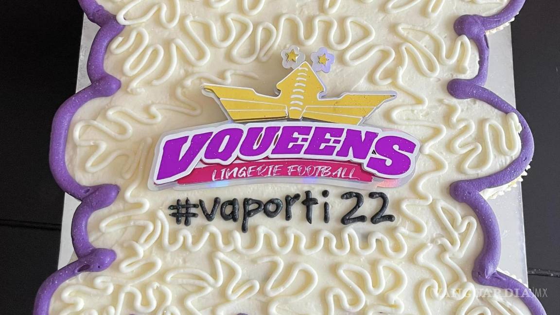 $!Pastel con dedicatoria a la jugadora de VQueens, Karla Salas.