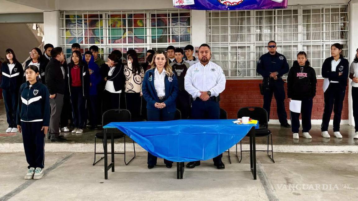 Inaugura mando policial de Sabinas programa de prevención contra las drogas en escuela