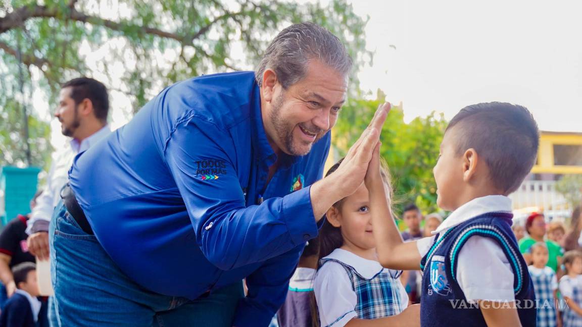 $!El programa “En tu Escuela tú Eliges” permitió a la comunidad escolar seleccionar apoyos como un minisplit, una laptop y una impresora, de acuerdo con sus necesidades prioritarias.