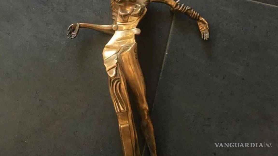 $!Encuentran supuesta escultura de bronce de Dalí en bazar