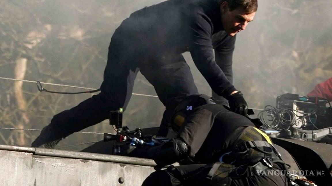 $!¡Un verdadero héroe! Tom Cruise salvó a un camarógrafo en el rodaje de ‘Misión Imposible 7’