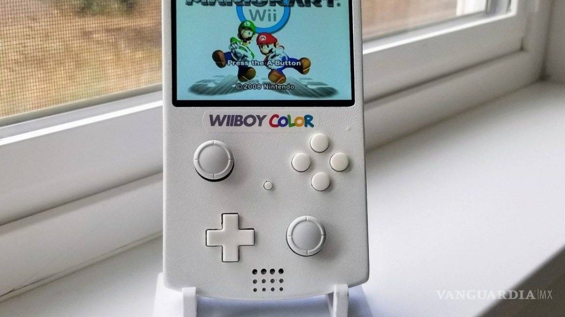 Crean un Wii portátil parecido a un Game Boy Color