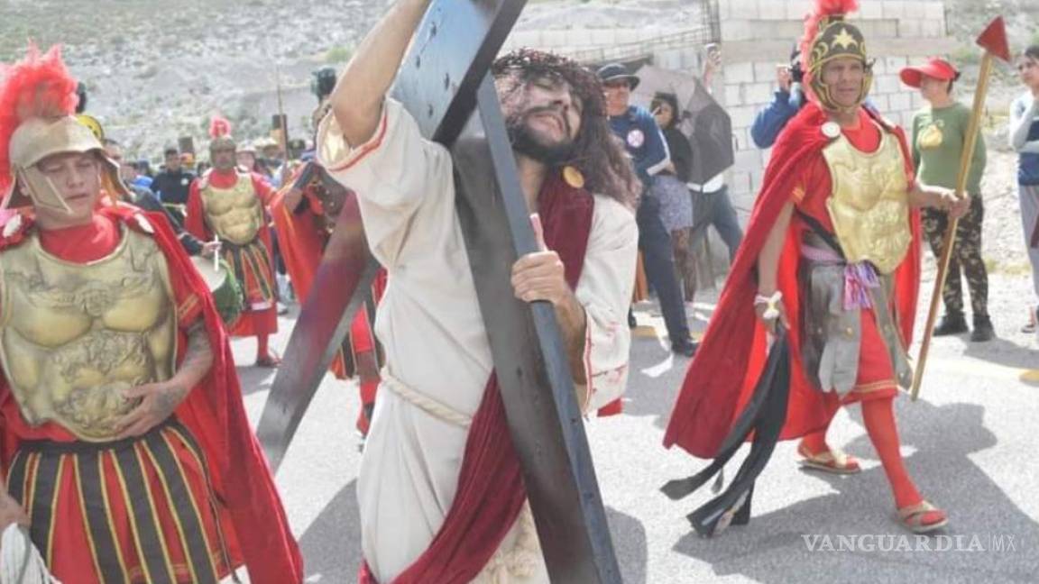 Torreón: más de 25 mil fieles viven la pasión de Cristo en el Santuario del Cerro de las Noas