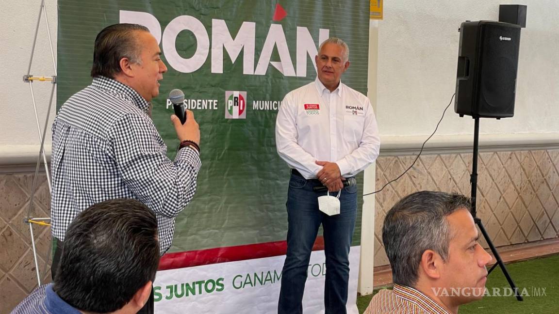 Román Alberto se reúne con restauranteros de Torreón