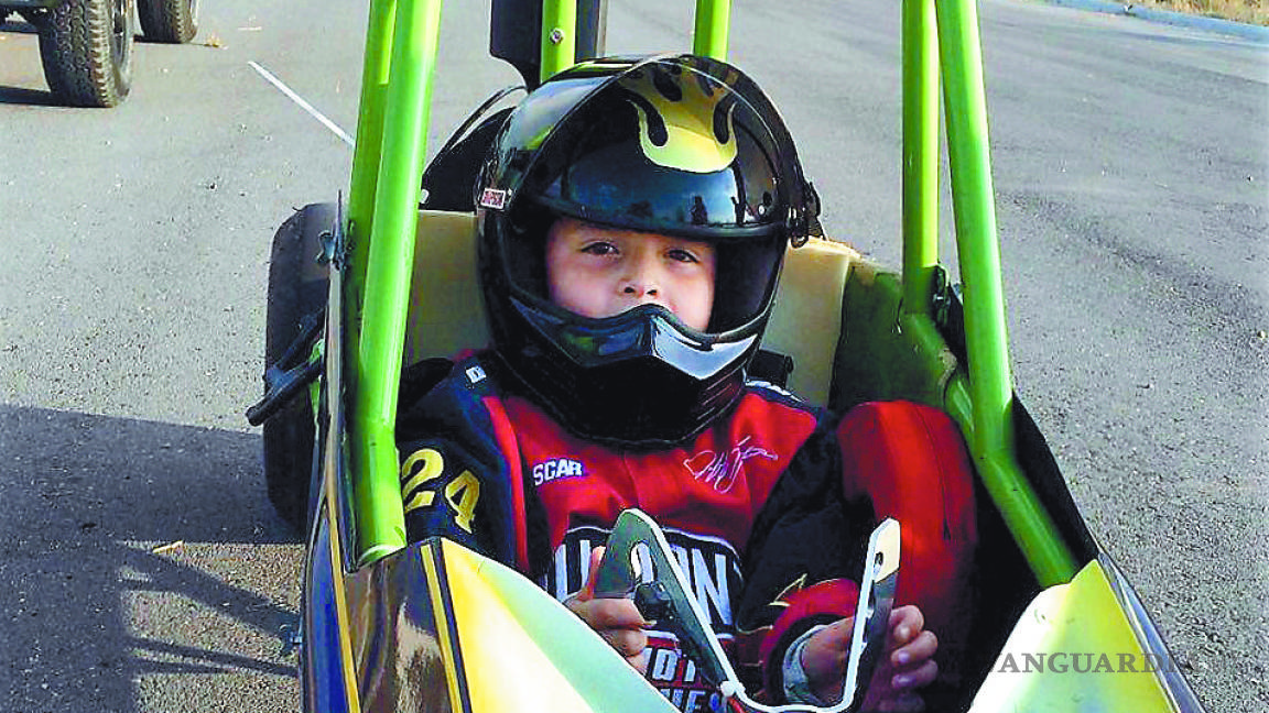 Con 6 años, el pequeño Marco ya ‘juega’ a ser piloto
