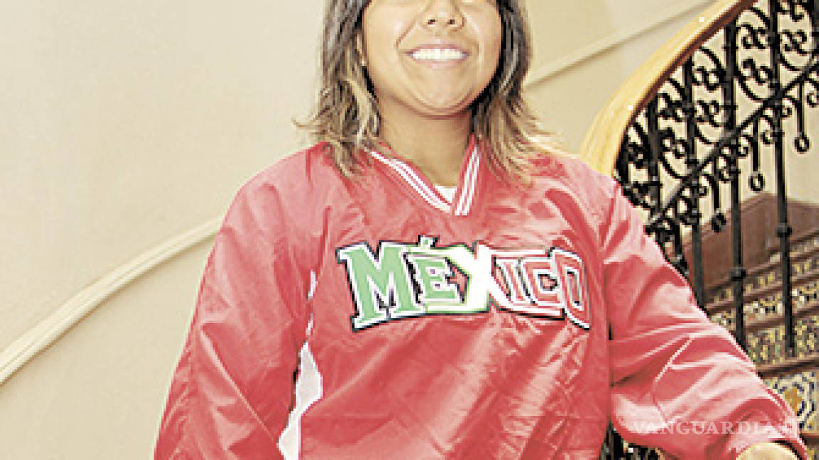 Nallely López, jugadora Mundialista de Softbol