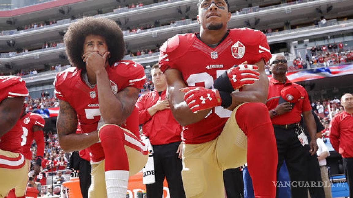 Colin Kaepernick demanda a la NFL y dueños por conspiración