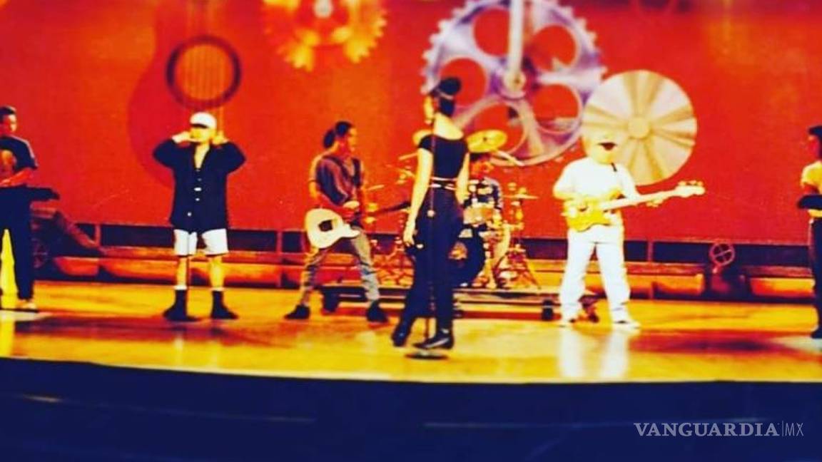 $!“Hoy celebramos el 29 aniversario de la primera aparición de Selena y Los Dinos en el Astrodome de Houston”, escribió Chris el 28 de febrero de 2022.