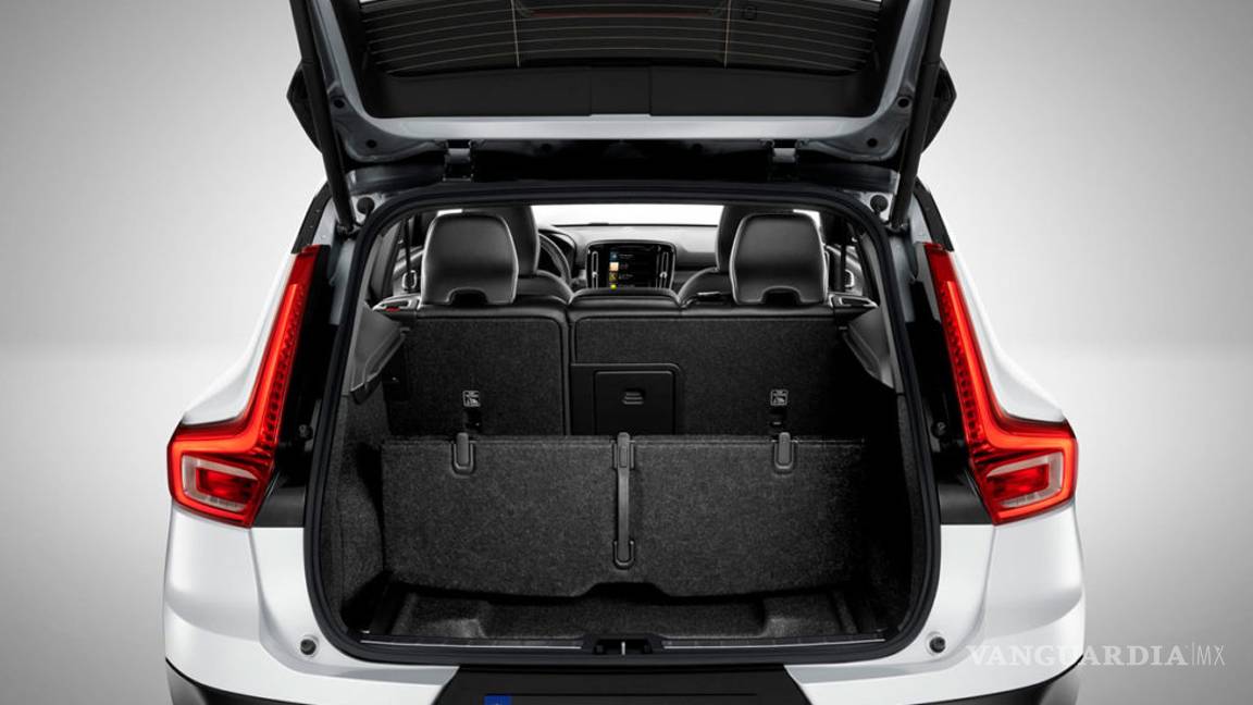 $!Volvo XC40 T2 alcanza una velocidad máxima de 180 km/h