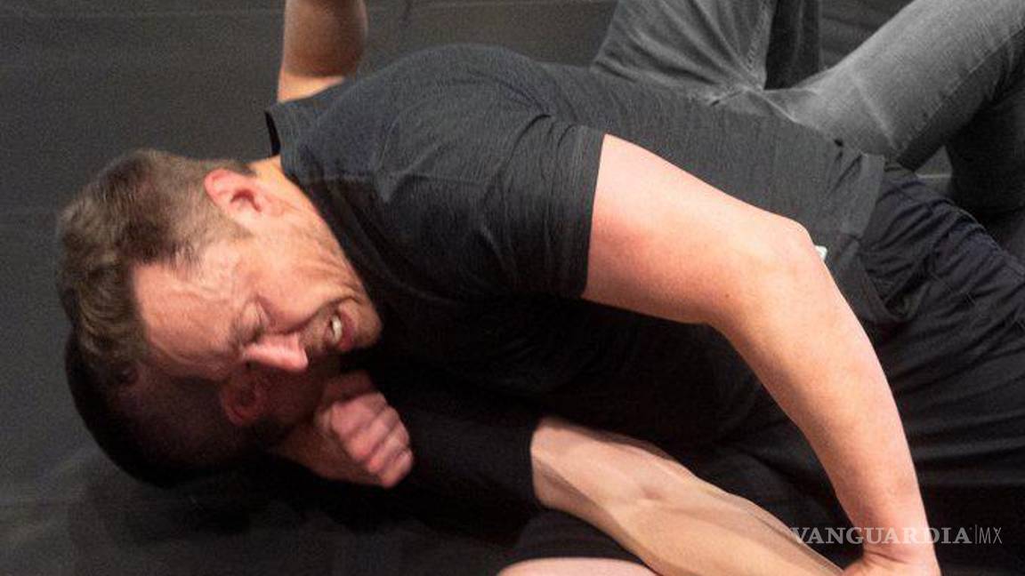 Elon Musk ya entrena para su pelea contra Mark Zuckerberg, con leyenda de la UFC